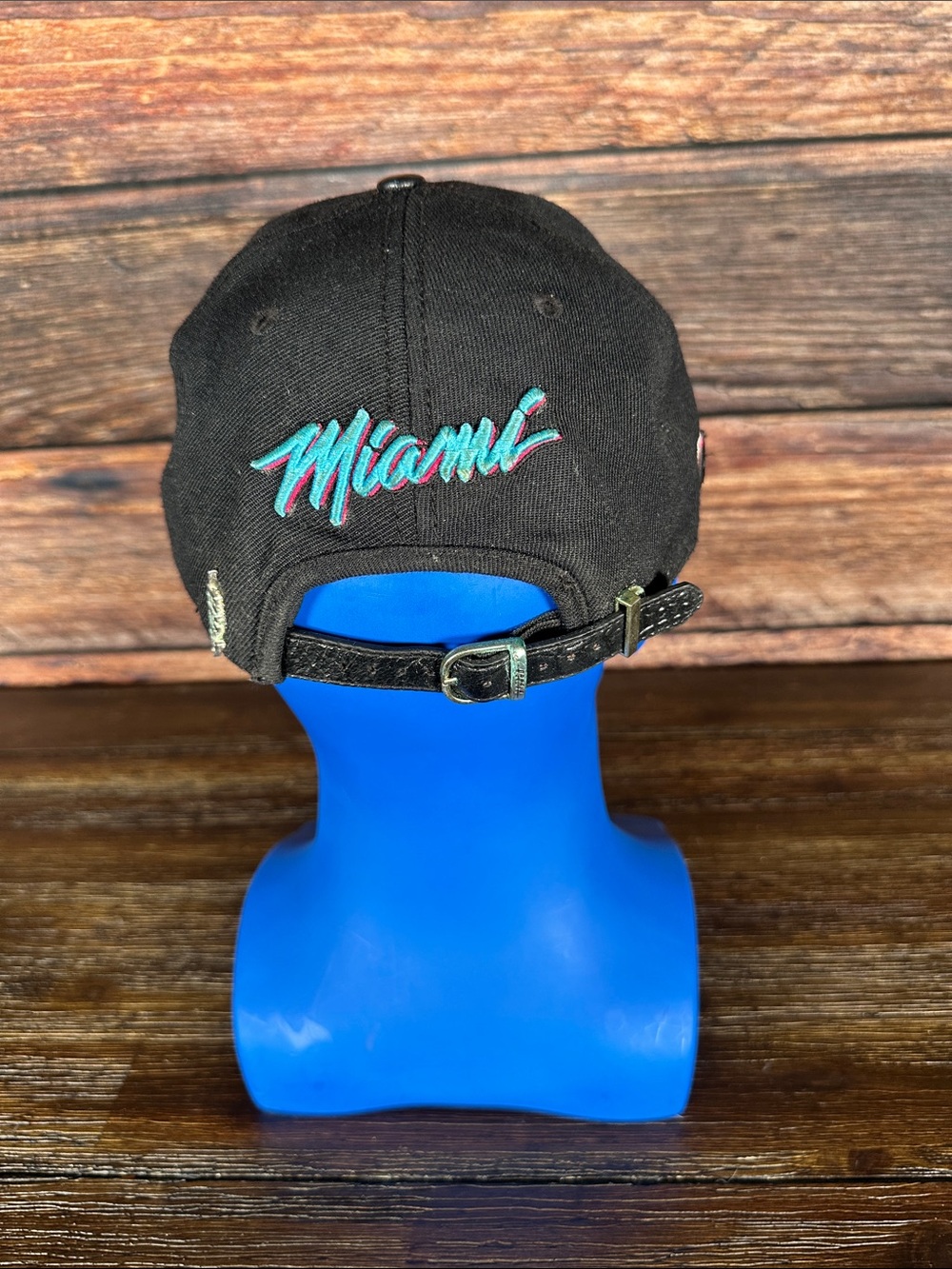 PRO standard Miami Heat black Hat with pink and teal embroidered logo - Picture 3 of 6